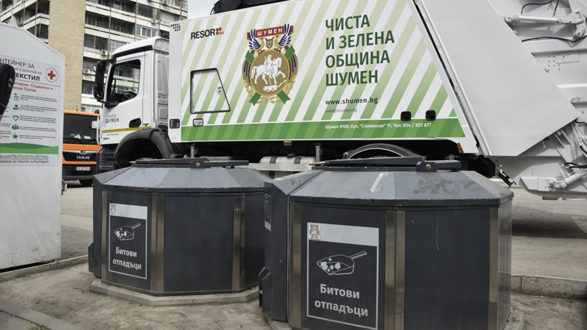 Проверяват камионите за смет