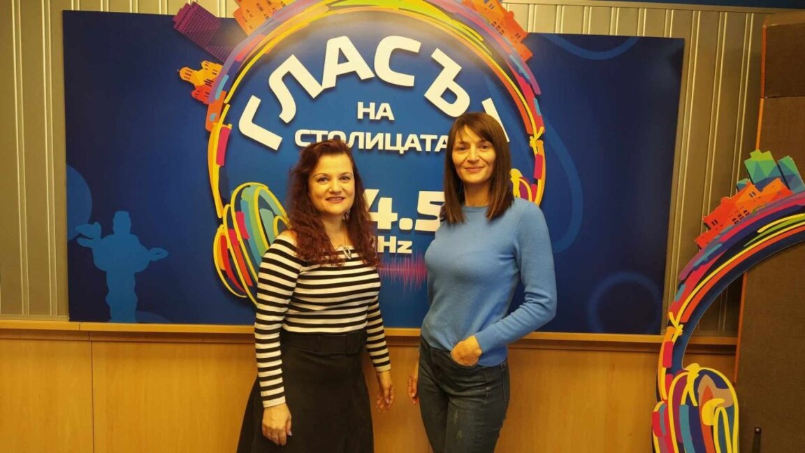 Водещата Гергана Пейкова и Валентина Стоева