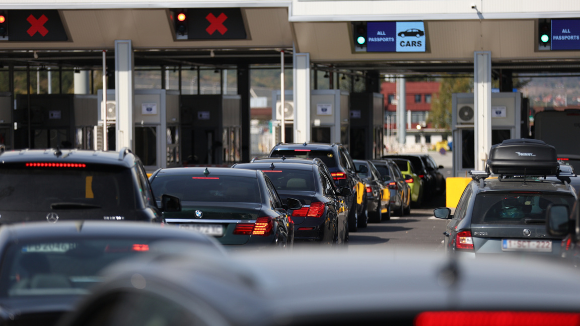 Hay mucho tráfico de turismos en Kalotina