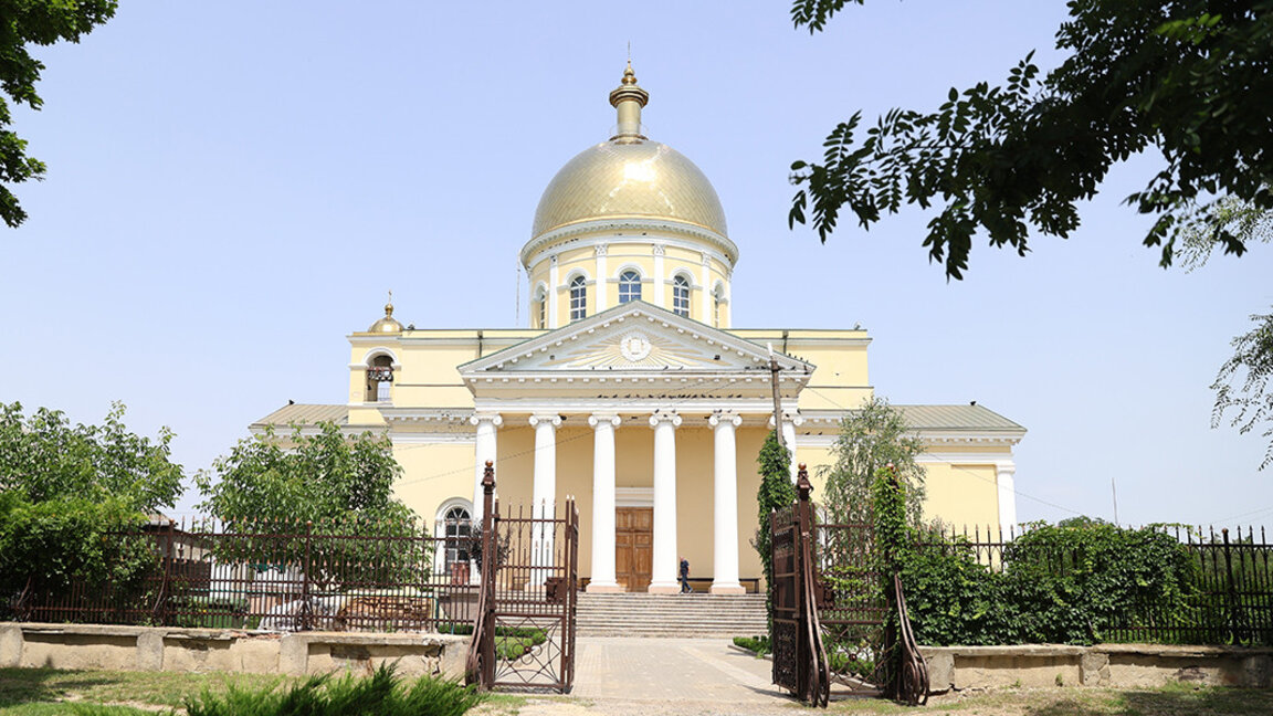 Храм „Свето Преображение Господне“ в Болград