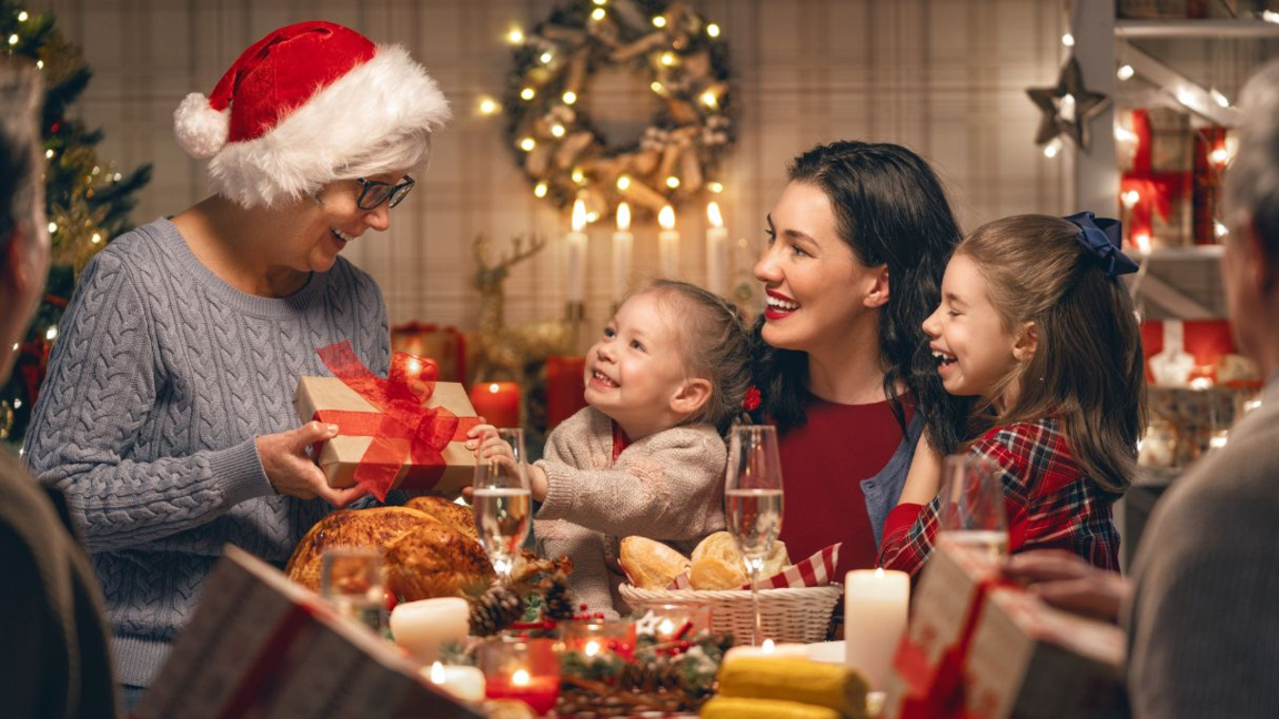 Christmas – at home, New Year – around the world: the big trip has begun