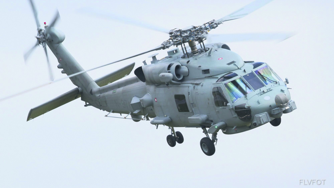 Датски военни евакуираха моряк от американска подводница край Гренландия