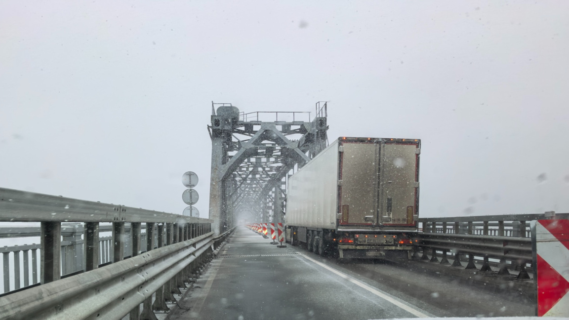 Рекорден трафик по Дунав мост