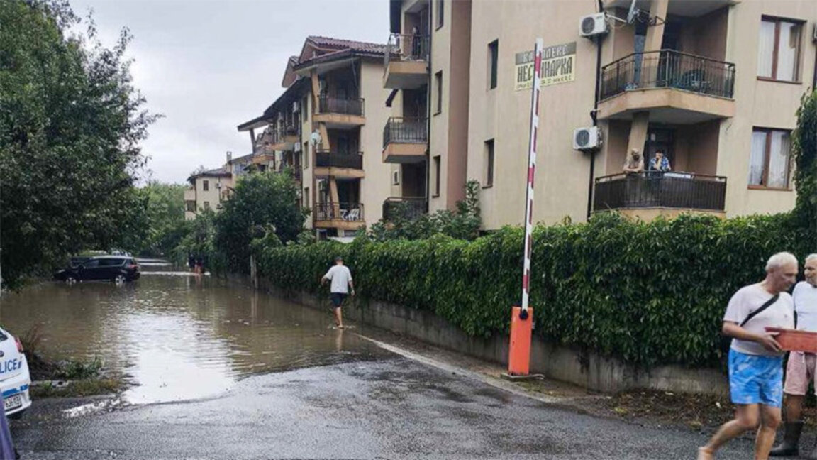 Sağanak yağışlar Tsarevo’da yine sele neden oldu