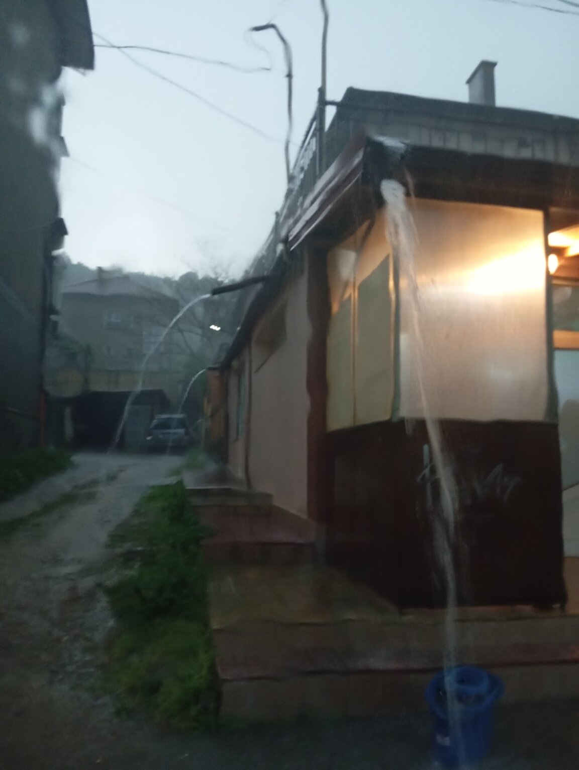 Обилни валежи нанесоха щети в Северозападна България