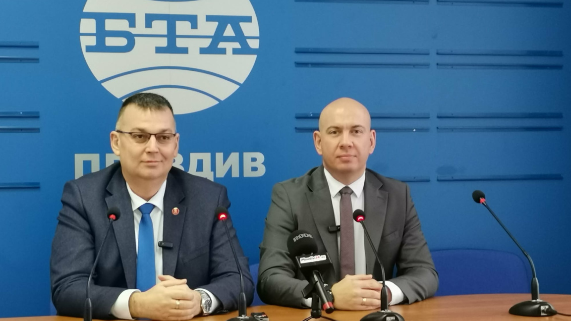 Възраждане искат отлагане на еврото и референдум
