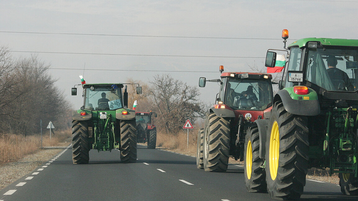 Земеделци се заканиха: Не знаят каква буря се задава!