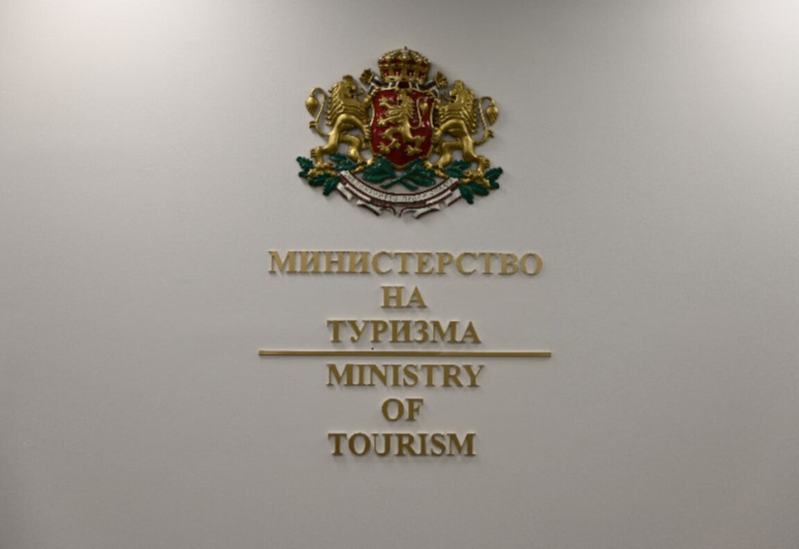 Облекчен визов режим ще улеснява туристите от Турция   