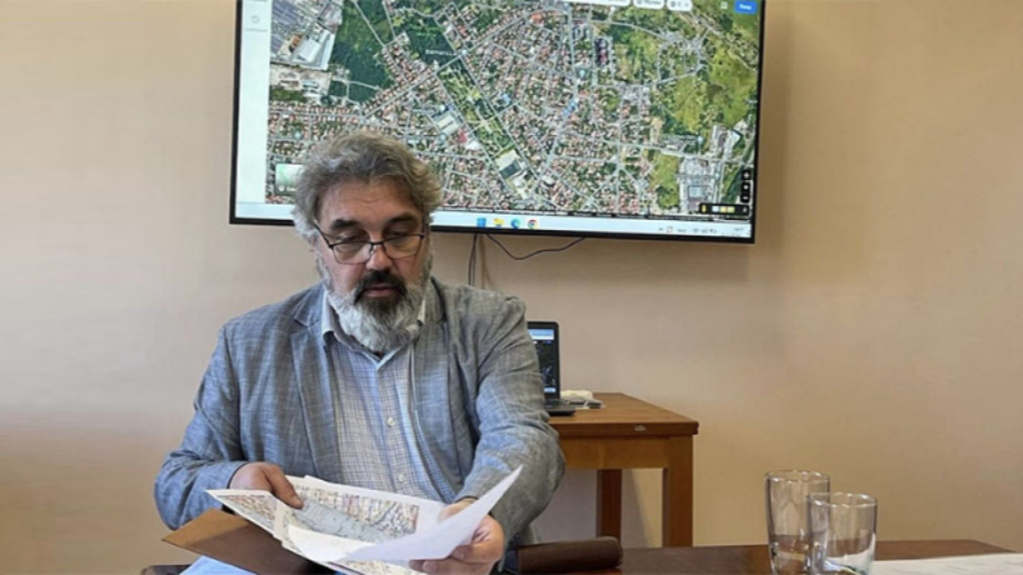 Започва обследване на бул. "Лазар Михайлов" в кв. "Бенковски" след протест