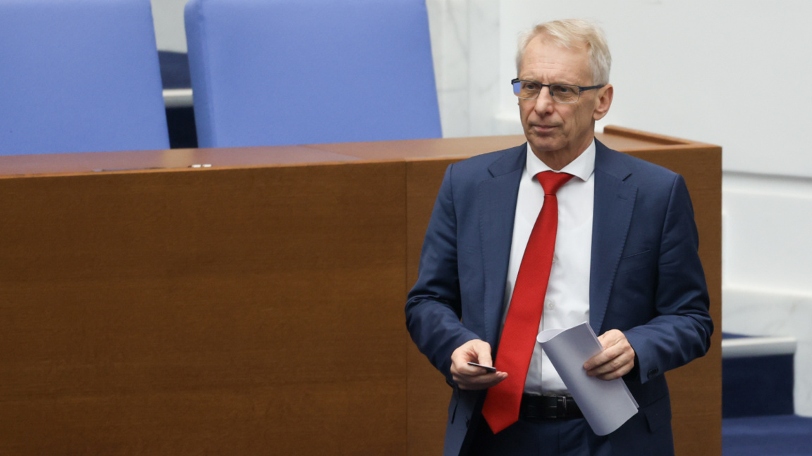 Opposition parties criticize the halt of Bulgaria's military aid to Ukraine