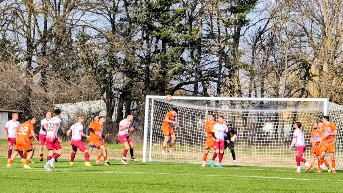 Мачът "Мълния" (Климент) – "Енев" (Дибич)