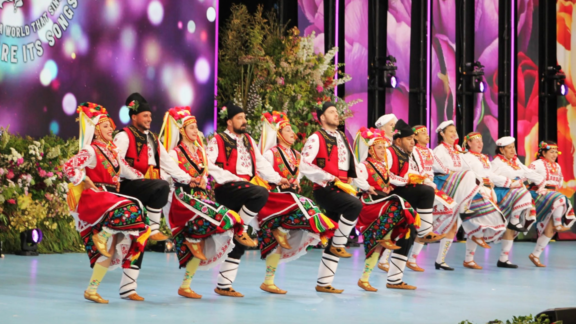 Bulgarian horo to mark 10 years of Folk Dance Formation ''Bulgaria'' Midlands