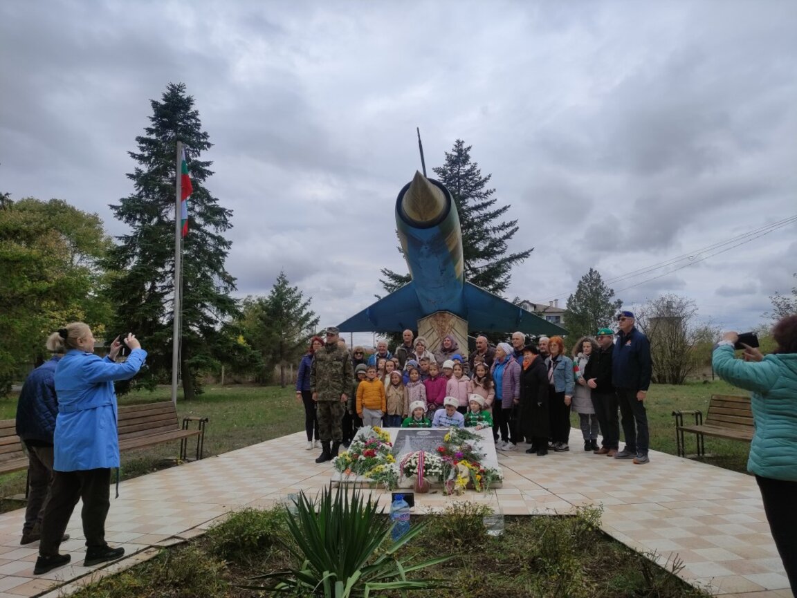 113 години военна авиация отбелязаха и в Балчик