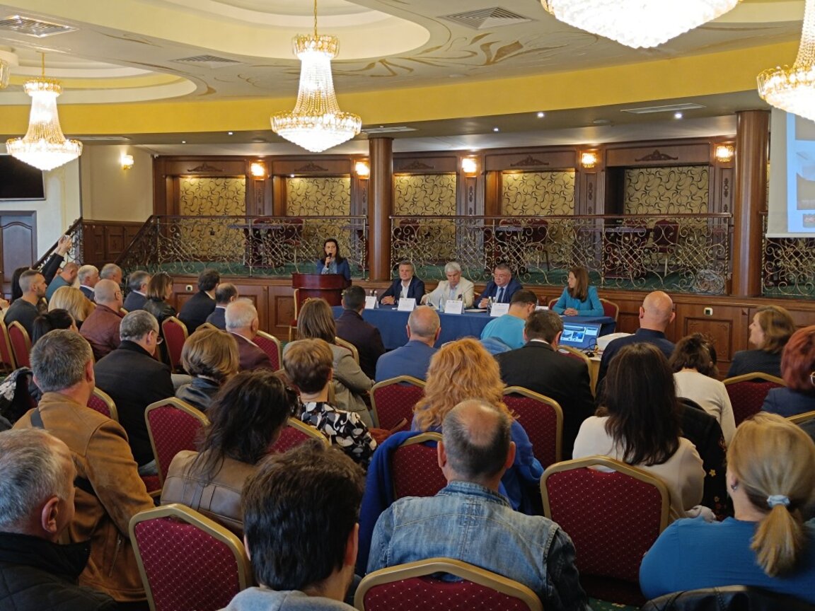 Трудова борса срещна за втори път работодатели с енергетици в Стара Загора