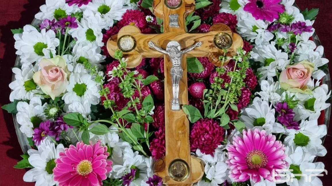 Православната църква чества Въздвижение на светия кръст Господен