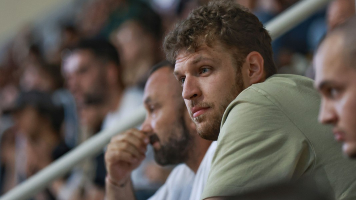 Александър Везенков