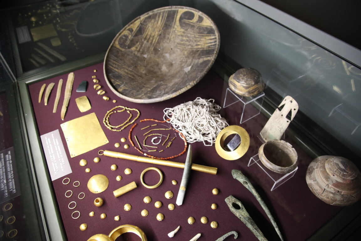 Cel mai vechi aur prelucrat din lume, expus la Palatul Șuțu în parteneriat cu Muzeul Regional de Istorie Varna