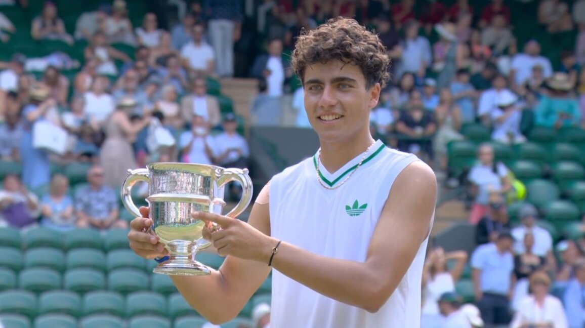 Иван Иванов триумфира на Уимбълдън
