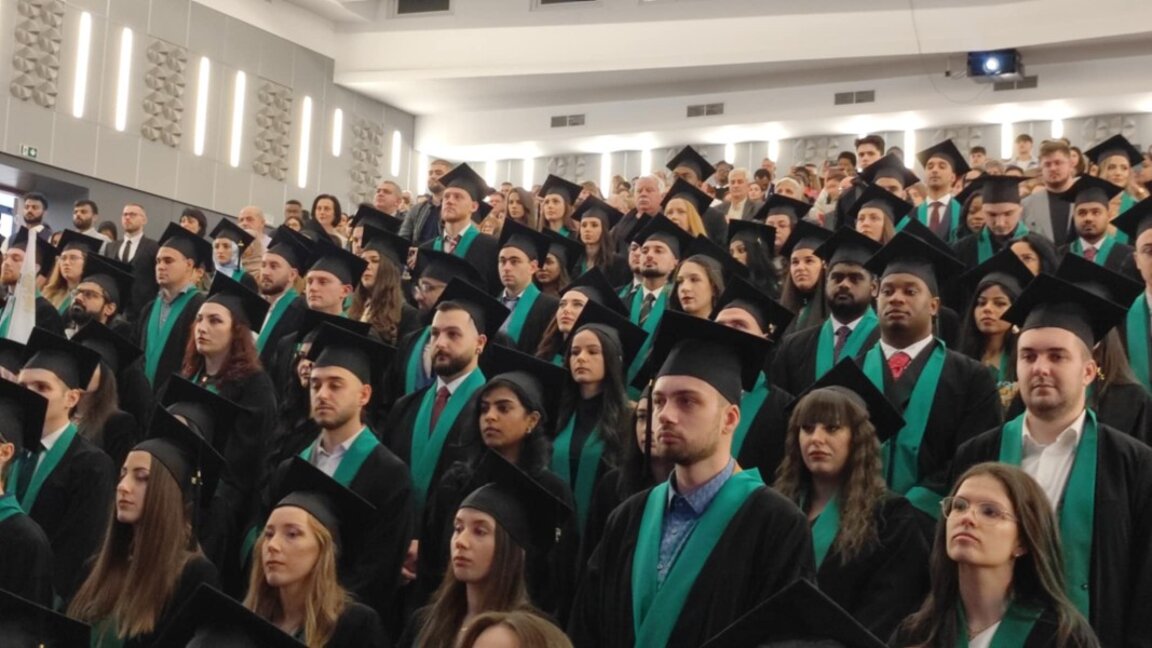 119 нови лекари получиха дипломите си на тържествена церемония в Стара Загора