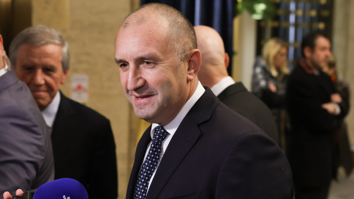 Румен Радев (президент на България 2017 - 2026 г.) дава изявление за медиите преди официалната вечеря на Софийския икономически форум - 27 януари 2026 г.