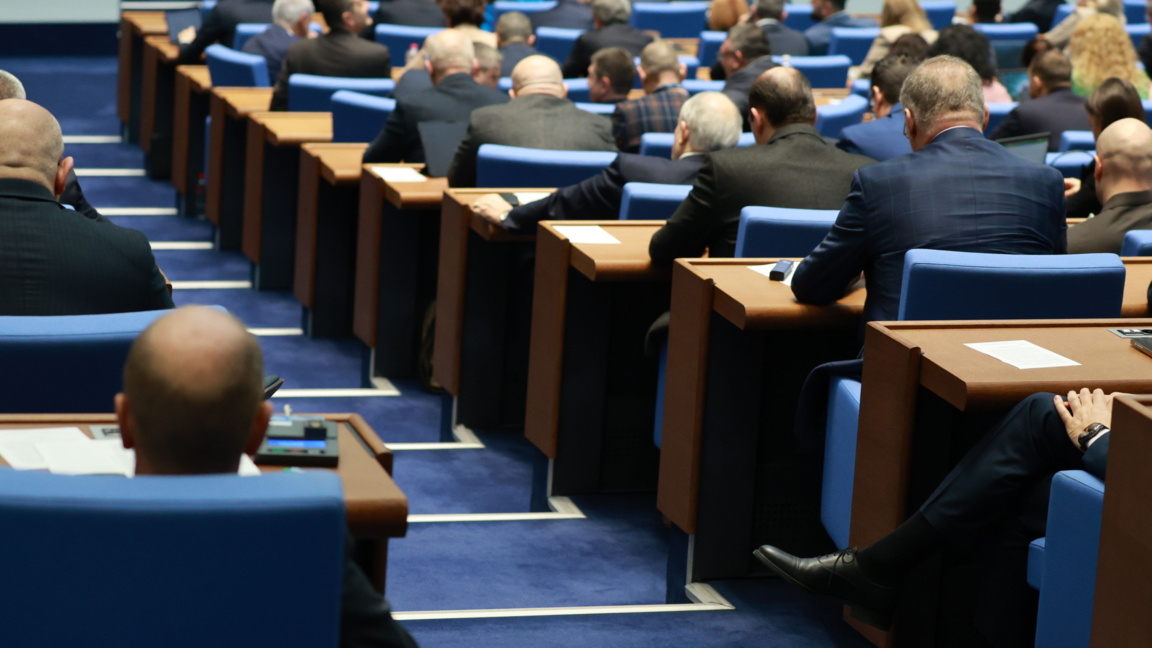 Изслушват вътрешния министър и представители на МВР за "Петрохан"