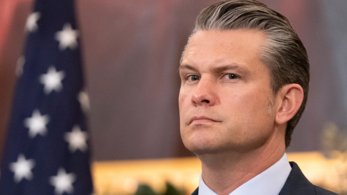 Министърът на отбраната на САЩ Пийт Хегсет