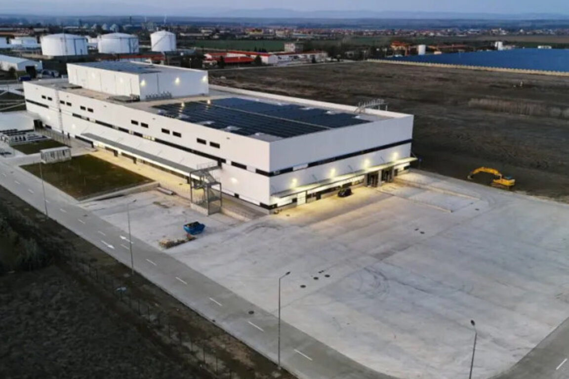 Американска компания откри завод за роботизирана хирургия в Първомай