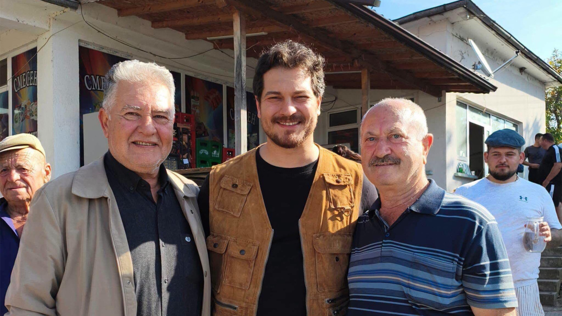 Famous Turkish actor Çağatay Ulusoy visits his father’s village in Bulgaria