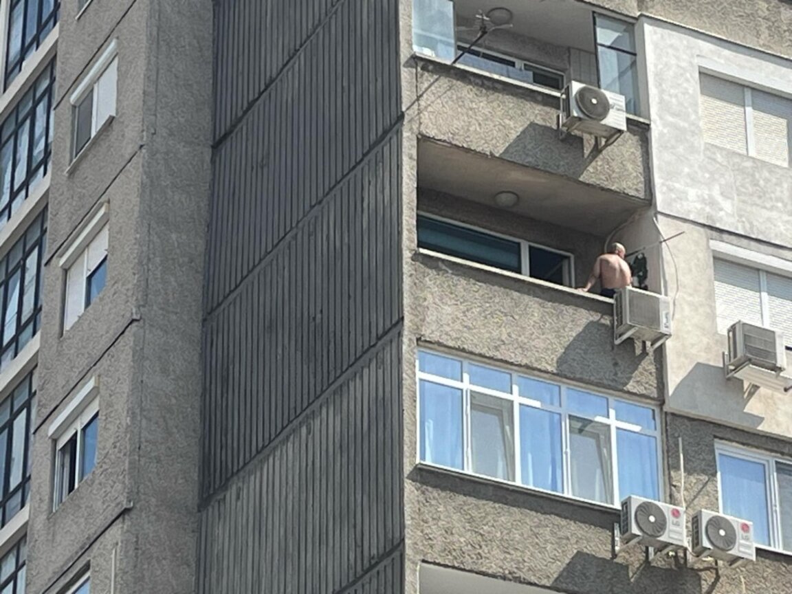 Спасиха мъжа, който заплашваше да се самоубие в Стара Загора