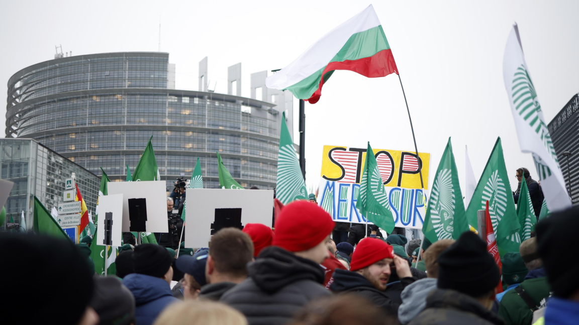 И български фермери участват в протеста в Страсбург, 20 януари 2026 г.