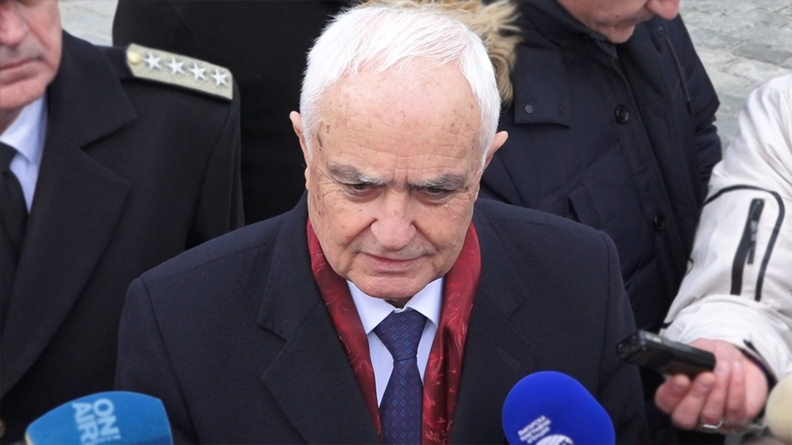 Deficitul de personal din armată a fost redus la 26%