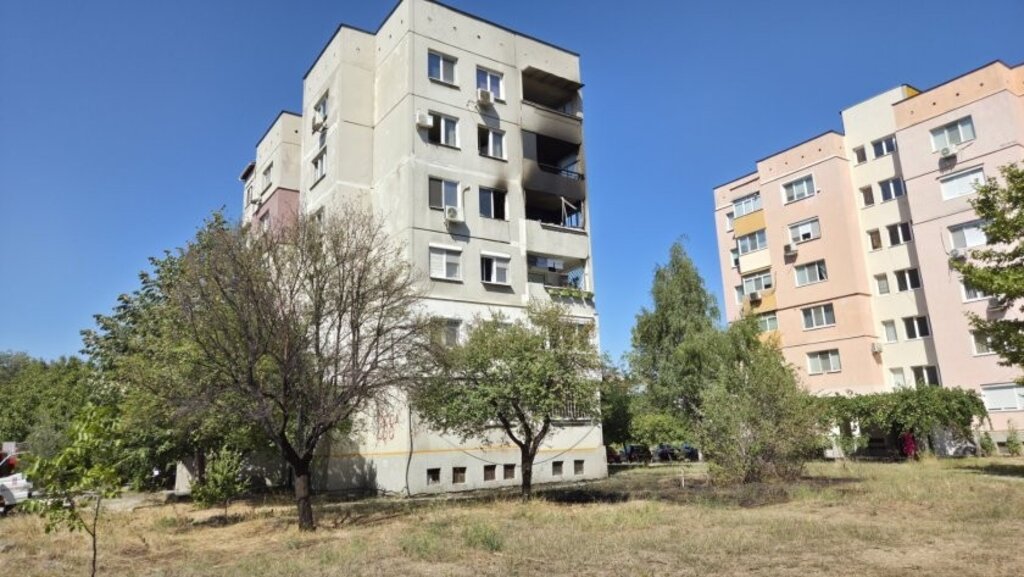 Пожар избухна в апартамент в "Тракия", няма пострадали