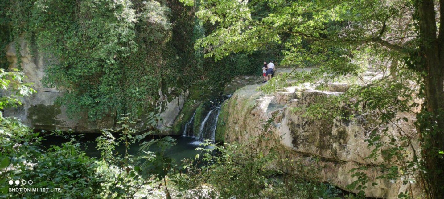 Лято по поречието на Янтра и красивите й меандри през Велико Търново