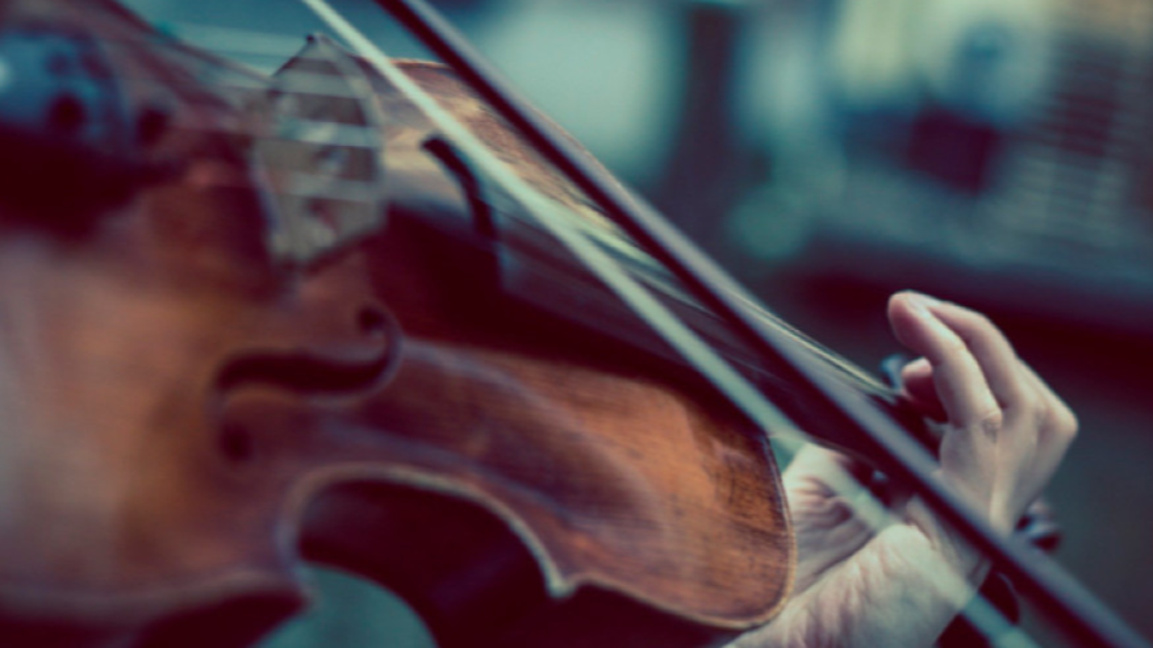 32 de tineri violoniști din 14 țări participă la Concursul Vasko Abagiev