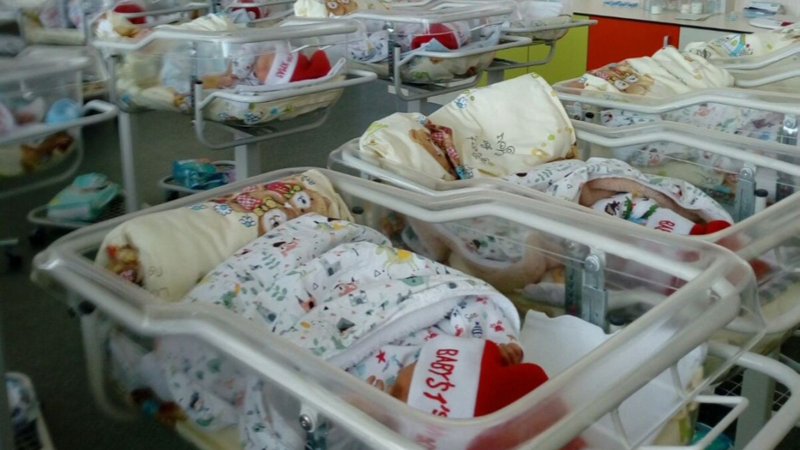 Бебета в "Майчин дом" в София