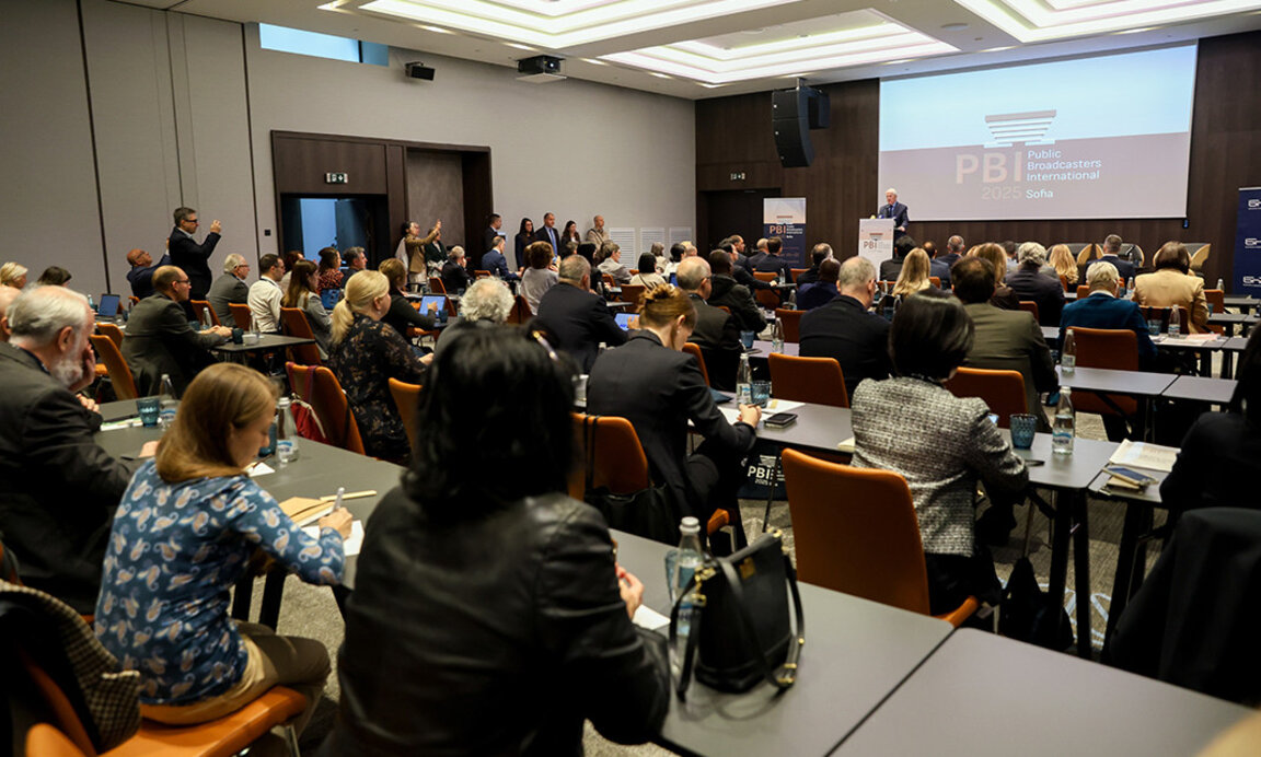 Koha kërkon që mediat publike të jenë të pranishme në shumë më tepër platforma