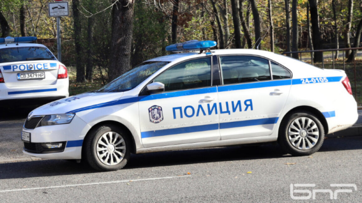 Ограбиха шофьорка на такси в Перник