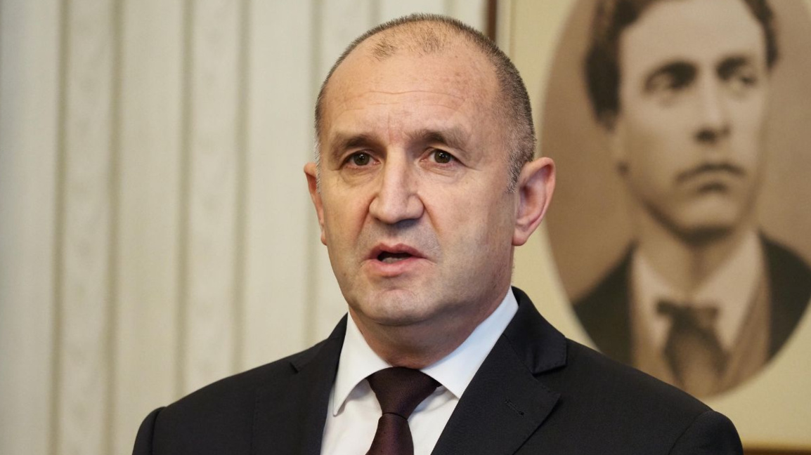 Президентът връчва мандат за кабинет на втората парламентарна сила