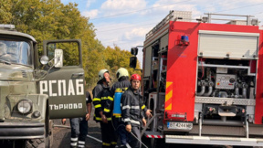 Пожар обхвана над 180 дка гора и поляни край село Беляковец и Велико Търново
