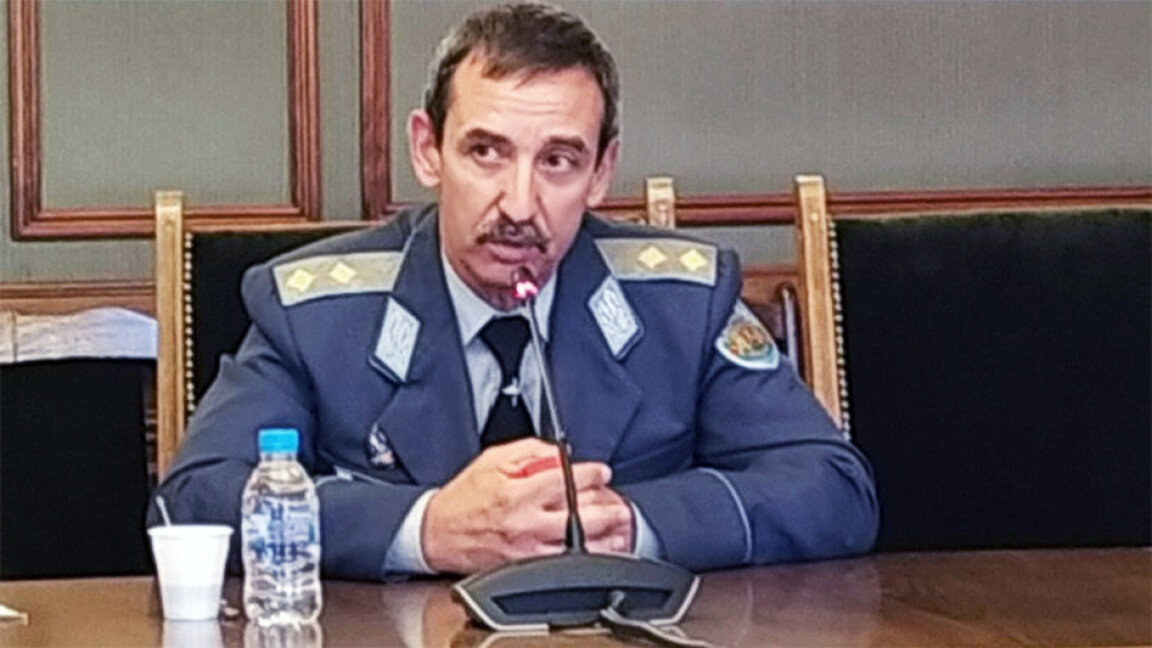 Ген. Димитър Петров: Прави се всичко възможно новите Ф-16 да бъдат посрещнати на Граф Игнатиево