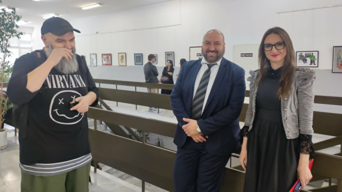 Преподаватели и студенти от ЮЗУ подредиха обща изложба