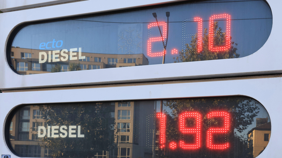 Diesel price expected to reach €2 per liter by end of the month