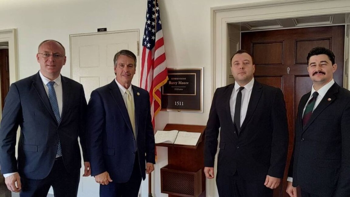 Members of Vazrazhdane party on visit to Washington, meet congressmen