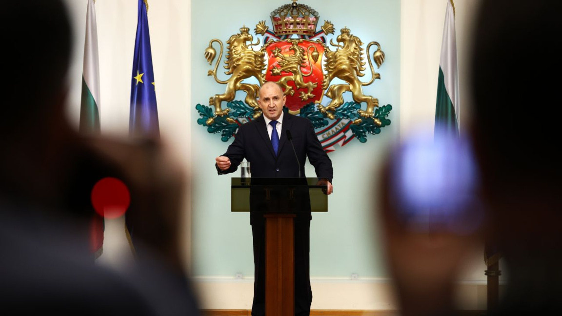 Оставка председника Румена Радева испунила очекивања јавности