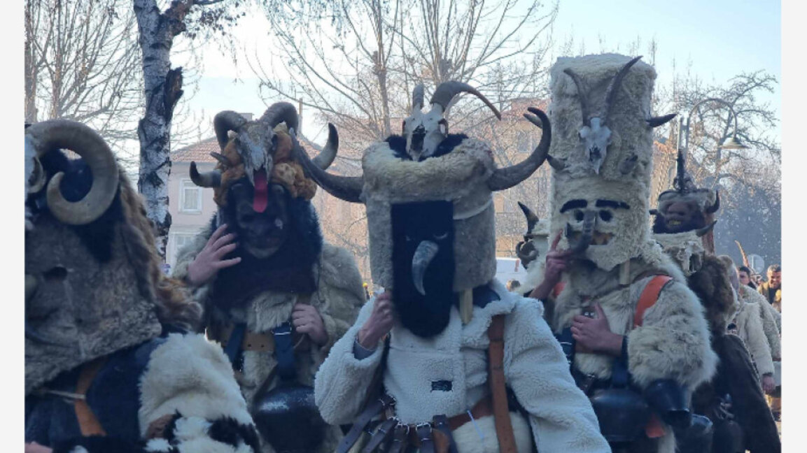 "Сюжети от деня" с Иван Лазов