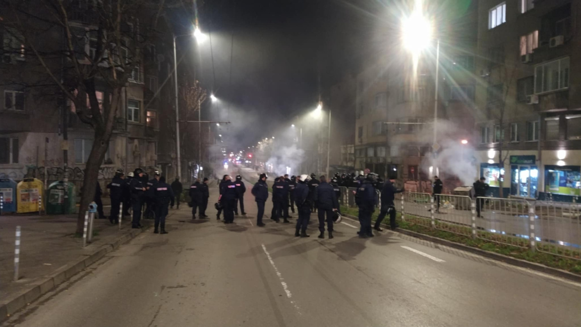 Протестът в София и безредиците в късните часове 
