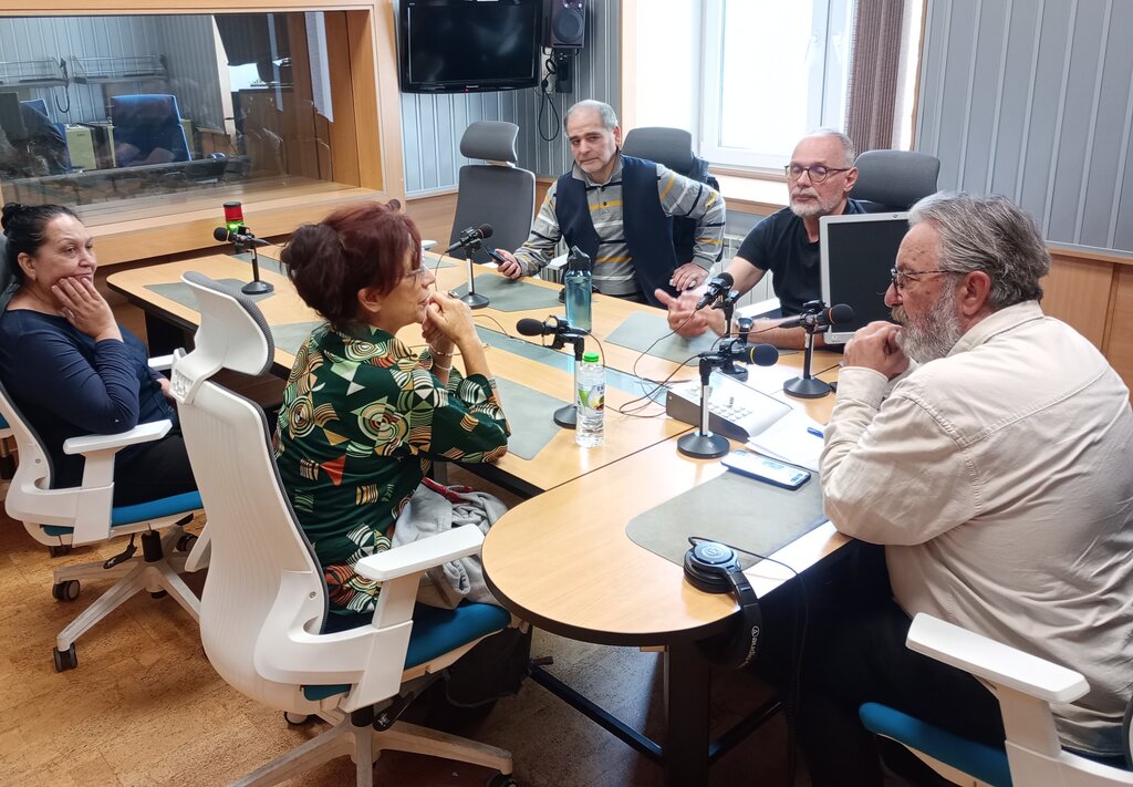 Стефка Николова, проф. Сесил Каню, Антон Митов, Георги Жечев, Димитър Георгиев