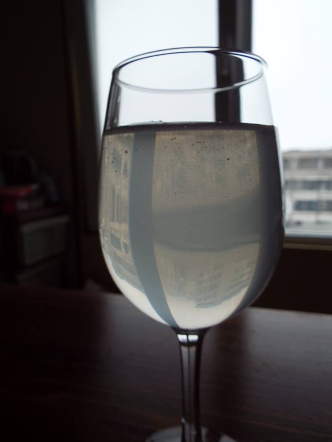 Вода с цвят, мирис и вкус