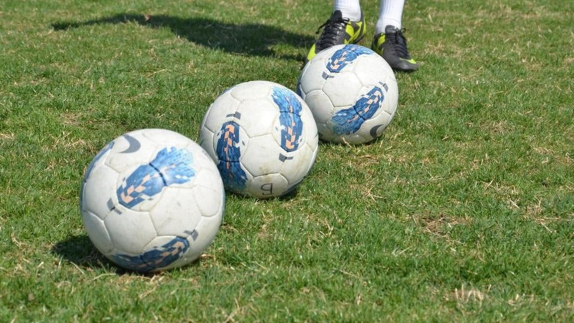 Футболни топки