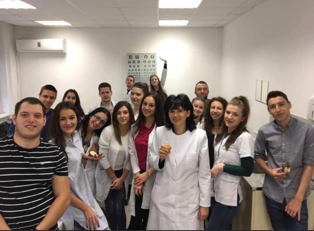 Д-р Джина Дундова-Панчева - жената, която лекува и вдъхновява едновременно